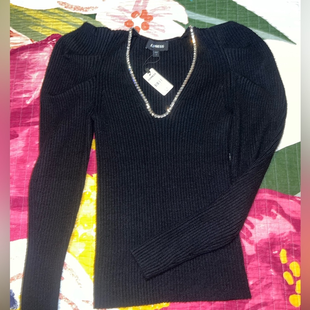 Black jem sweater top thick material elegant